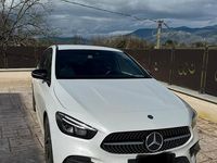 Usata Mercedes B180 Premium 136 CV (100 kW) 2022 Bianco Monovolume