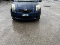 Usata Toyota Yaris 69 CV (50 kW) 2007 Blu Utilitaria