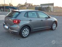 Usata VW Polo Trendline 90 CV (66 kW) 2019 Grigio Berlina