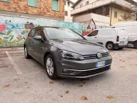 Usata VW Golf VII Highline 110 CV (80 kW) 2018 Grigio Berlina