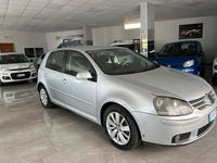 Usata VW Golf IV Comfortline 104 CV (76 kW) 2006 Argento Berlina