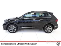Usata VW Tiguan R-line 150 CV (110 kW) 2023 Nero SUV