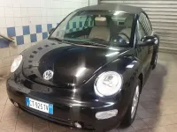 Usata VW New Beetle 102 CV (75 kW) 2005 Nero Utilitaria