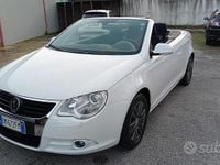 Usata VW Eos 122 CV (89 kW) 2008 Bianco Cabrio