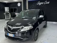 Usata Lancia Ypsilon 69 CV (50 kW) 2017 Nero Utilitaria