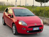 Brugt Fiat Punto Lounge 77 HK (56 kW) 2015 Rød Hatchback