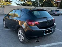 Usata Opel Astra 110 CV (80 kW) 2010 Nero Berlina