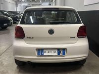Usado VW Polo Comfortline 82 CV (60 kW) 2013 Blanco Utilitario