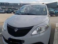 Usata Lancia Ypsilon S 69 CV (50 kW) 2017 Argento Utilitaria