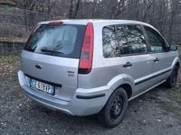 Usata Ford Fusion Zetec 68 CV (50 kW) 2002 Argento Utilitaria