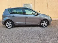 Usata Renault Scénic III 131 CV (96 kW) 2013 Grigio Monovolume