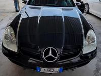 Usata Mercedes SLK200 Chrome 163 CV (119 kW) 2006 Nero Cabrio