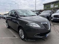 Usata Lancia Ypsilon 69 CV (50 kW) 2015 Marrone Utilitaria