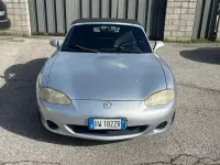 Usata Mazda MX5 110 CV (80 kW) 2001 Grigio Cabrio