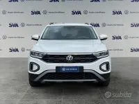 Usata VW T-Roc Life 110 CV (80 kW) 2023 Bianco SUV