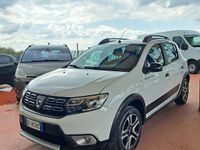 Usata Dacia Sandero Comfort 101 CV (74 kW) 2021 Bianco Monovolume