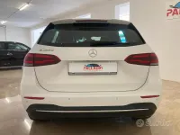 Usata Mercedes B180 116 CV (85 kW) 2021 Bianco Utilitaria