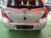 Usata Toyota Yaris Sol 84 CV (61 kW) 2007 Grigio Utilitaria