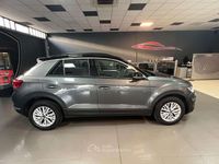 Usata VW T-Roc R-line 150 CV (110 kW) 2023 Grigio SUV