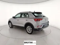 Usata VW T-Roc Style 110 CV (80 kW) 2023 Grigio SUV