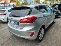 Usata Ford Fiesta Titanium 86 CV (63 kW) 2018 Argento Utilitaria