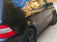 Usata Mercedes ML270 163 CV (119 kW) 2003 Nero SUV