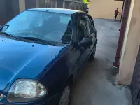 Usata Renault Clio II 75 CV (55 kW) 1998 Bluazzurro Berlina