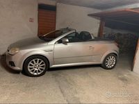 Usata Opel Tigra 90 CV (66 kW) 2005 Grigio Cabrio