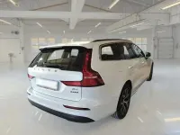 Usata Volvo V60 Core 197 CV (144 kW) 2023 Bianco Station wagon