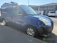 Usata Fiat Doblò 95 CV (69 kW) 2011 Blu Monovolume