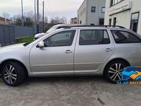 Usata Skoda Octavia Comfort 109 CV (80 kW) 2013 Argento Station wagon