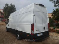Usata Iveco Daily 160 CV (117 kW) 2017 Bianco Furgone