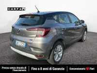 Begagnad Renault Captur Equilibre 143 HK (105 kW) 2023 Grå SUV