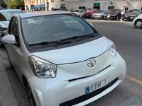 Usata Toyota iQ 68 CV (50 kW) 2011 Bianco Utilitaria