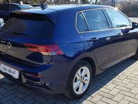 Usata VW Golf VIII Life 110 CV (80 kW) 2021 Blu/azzurro Berlina