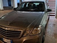 Usata Mercedes C220 Avantgarde 150 CV (110 kW) 2011 Grigio Berlina