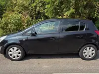 Usata Opel Corsa 86 CV (63 kW) 2013 Nero Utilitaria