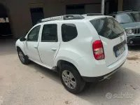 Usata Dacia Duster Ambiance 101 CV (74 kW) 2015 Bianco SUV