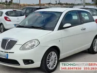 Usata Lancia Ypsilon 60 CV (44 kW) 2010 Bianco Utilitaria