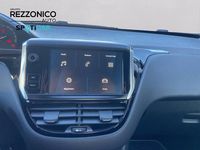 Usata Peugeot 208 Active 82 CV (60 kW) 2019 Bianco pastello Utilitaria