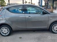 Gebraucht Lancia Ypsilon Gold 69 PS (50 kW) 2017 Grau Kleinwagen