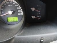 Usata Kia Sportage Active 140 CV (102 kW) 2005 Grigio SUV