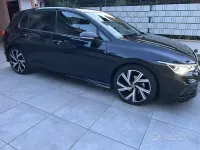 Usata VW Golf VIII R-line 150 CV (110 kW) 2022 Nero Berlina