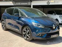Usata Renault Scénic III Bose Edition 110 CV (80 kW) 2017 Blu Monovolume