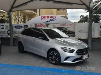 Usata Mercedes B180 116 CV (85 kW) 2020 Bianco Utilitaria
