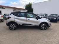 Usata Renault Captur 90 CV (66 kW) 2018 Argento SUV
