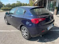 Usata Alfa Romeo Giulietta Distinctive 105 CV (77 kW) 2012 Bluazzurro Utilitaria