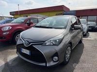 Usata Toyota Yaris Hybrid Active 2015 Grigio Berlina