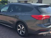Usata Ford Focus 125 CV (91 kW) 2020 Grigio Station wagon