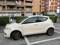 Usata Lancia Ypsilon Silver 95 CV (69 kW) 2016 Bianco Utilitaria